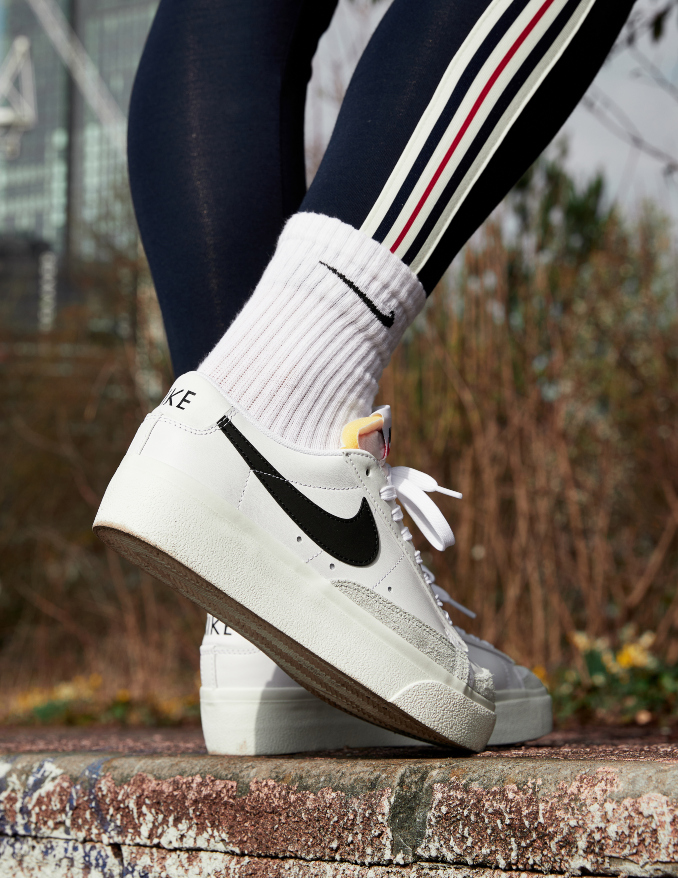 Nike Blazer Low Platform con calcetines altos