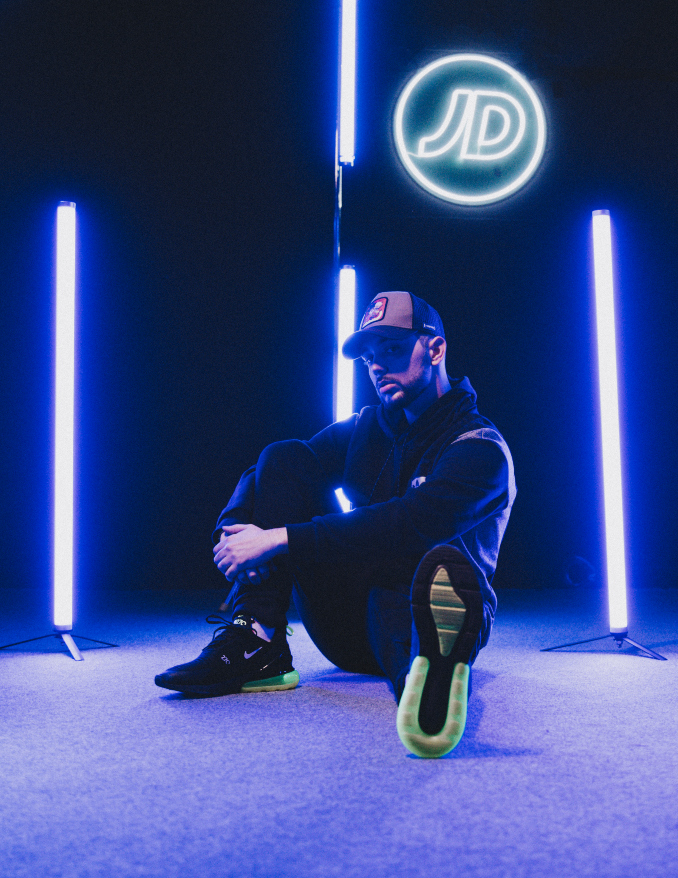 Zasko con zapatillas Nike Air Max 270