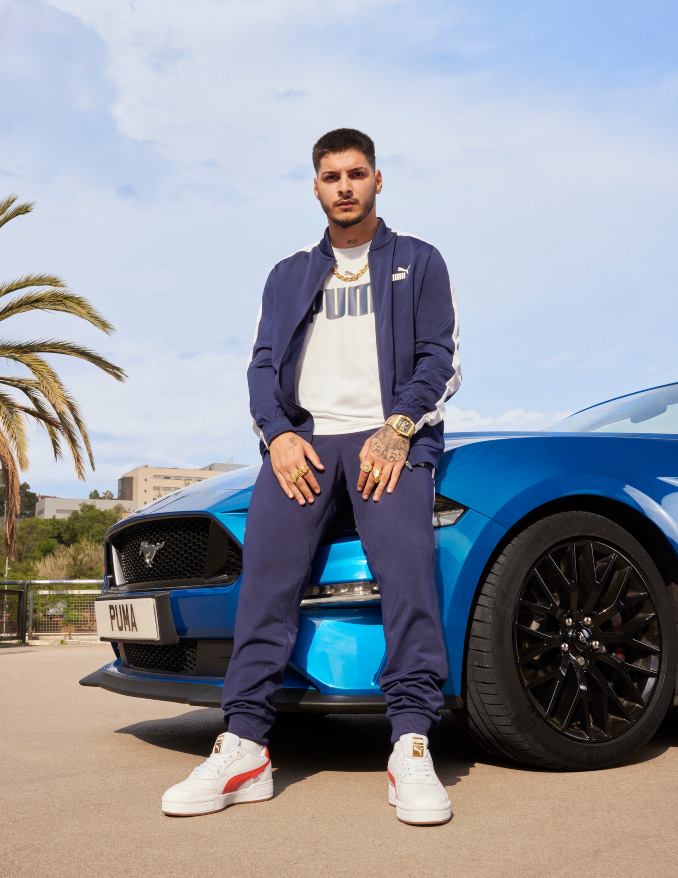 RVFV con zapatillas PUMA CA Pro